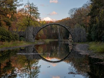 Rakotzbrücke: El Puente del Diablo en Kromlau, Alemania